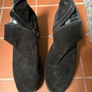 Aquatalia Black Leather Interior Flats